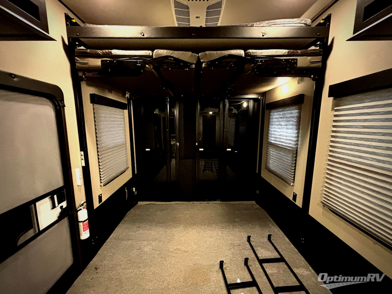 2021 Grand Design MOMENTUM 397TH Photo 19