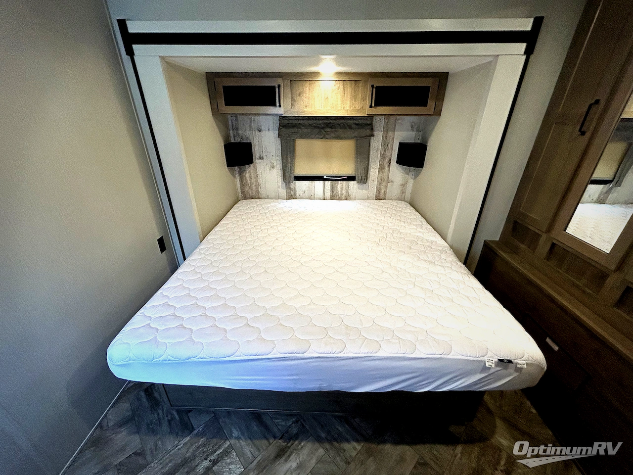 2023 Palomino Puma Destination 39DBT Photo 8