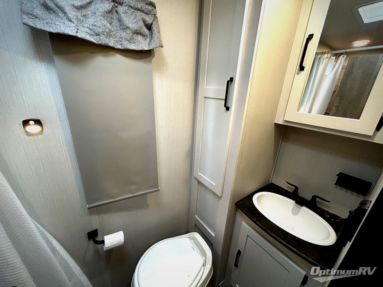 2023 Palomino Puma Destination 39DBT Photo 20