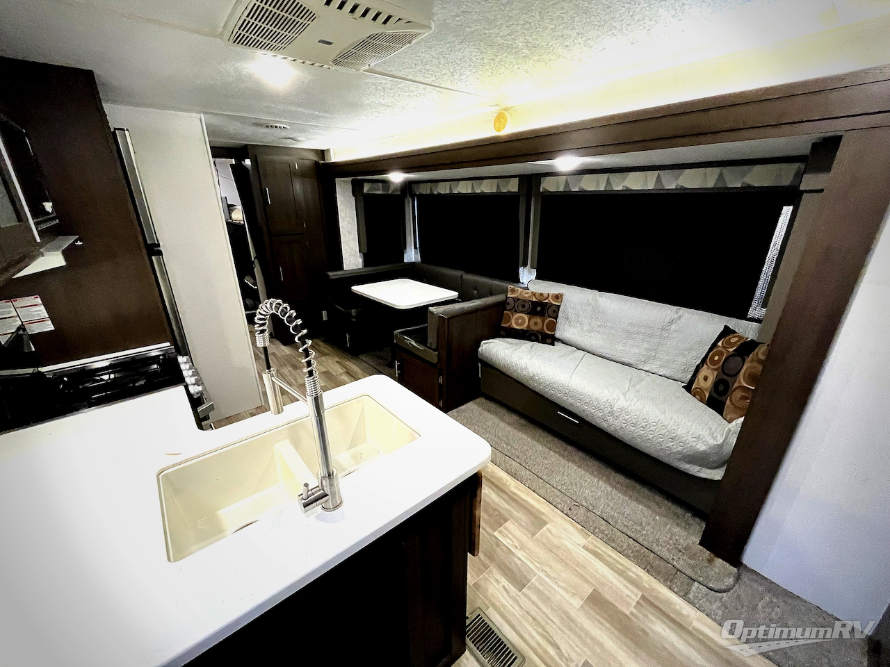 2019 Forest River Salem 30QBSS Photo 4