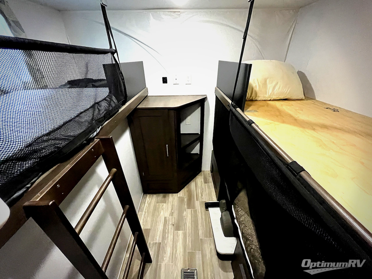 2019 Forest River Salem 30QBSS Photo 18