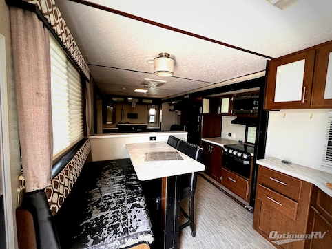 2019 Prime Time Avenger 32DEN RV Photo 2