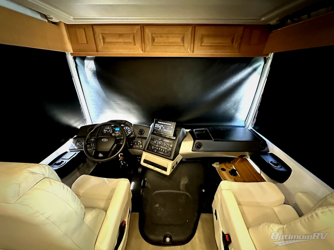 2025 Forest River Georgetown 7 Series 36D7 Photo 6