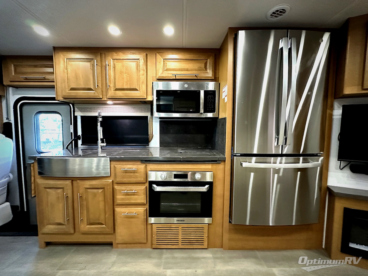 2025 Forest River Georgetown 7 Series 36D7 Photo 11