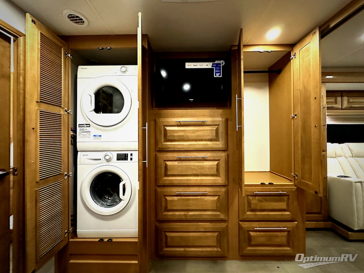 2025 Forest River Georgetown 7 Series 36D7 Photo 19