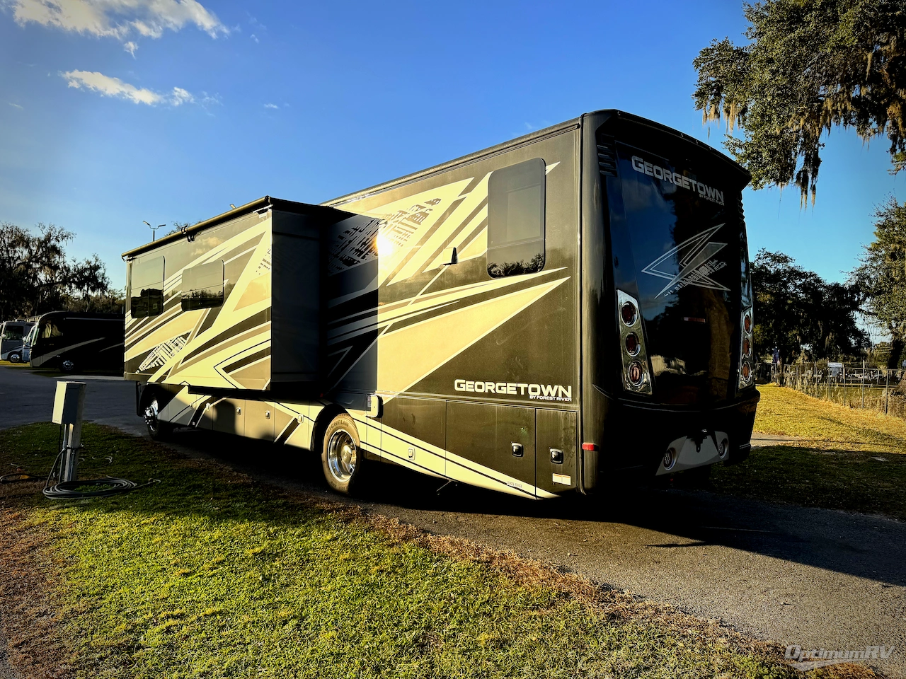 2025 Forest River Georgetown 7 Series 36D7 Photo 3