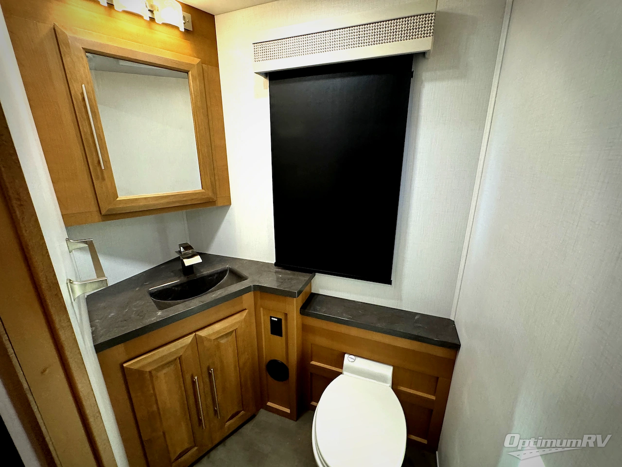 2025 Forest River Georgetown 7 Series 36D7 Photo 15