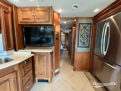 2011 Tiffin Phaeton 40QKH RV Photo 3