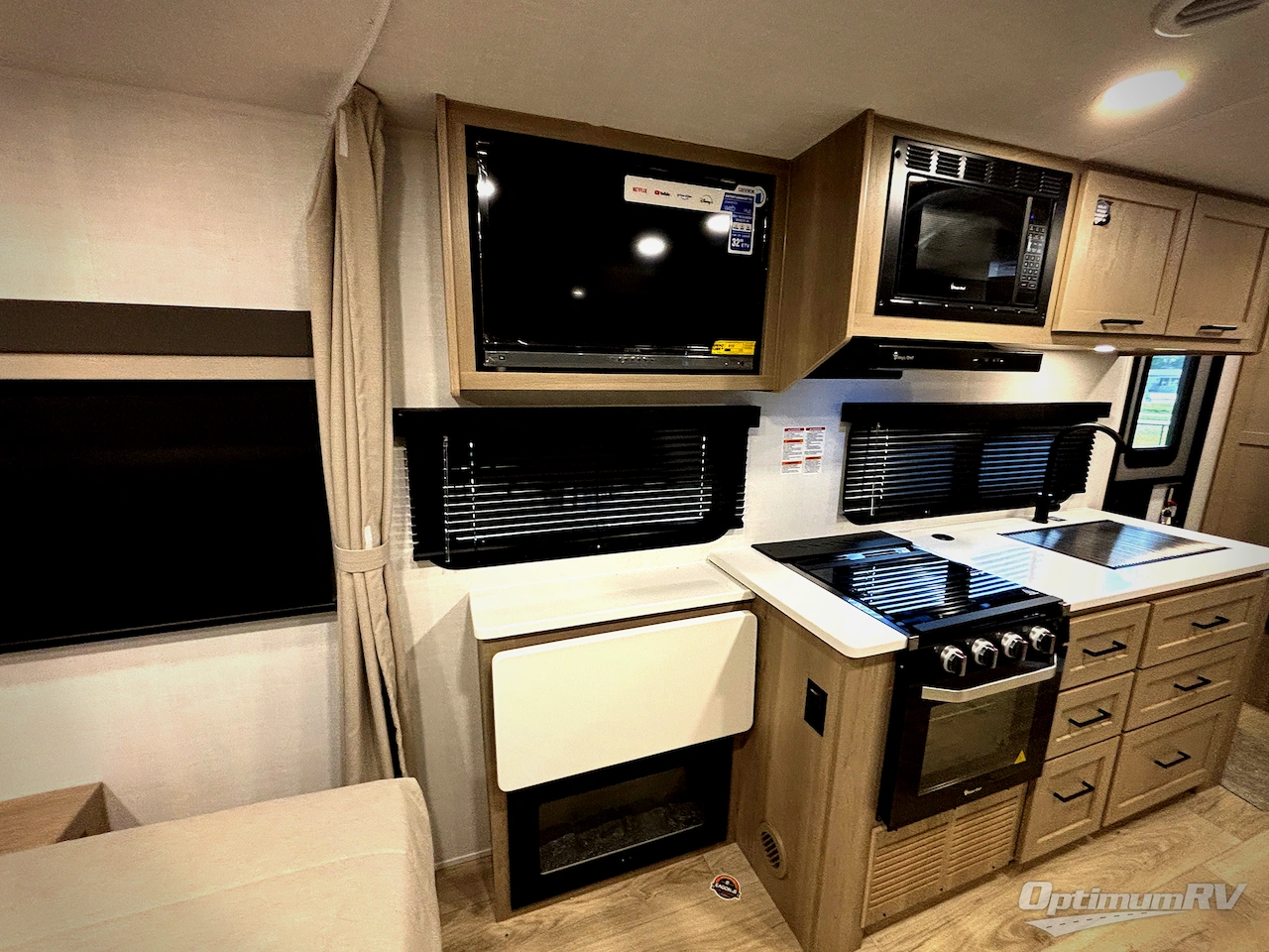2026 Forest River Flagstaff Micro Lite 22FBS Photo 8