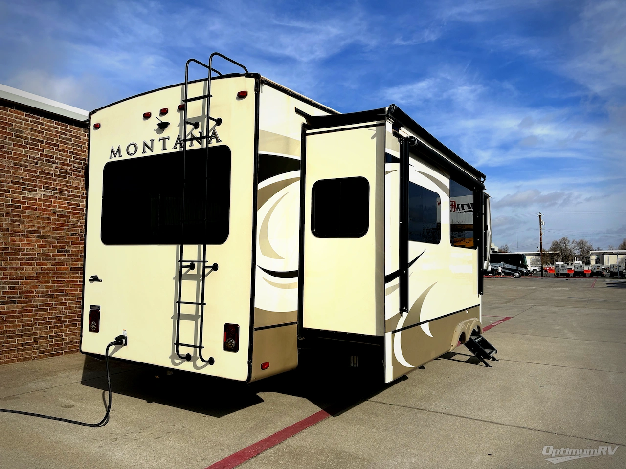 2019 Keystone Montana 3130RE Photo 2