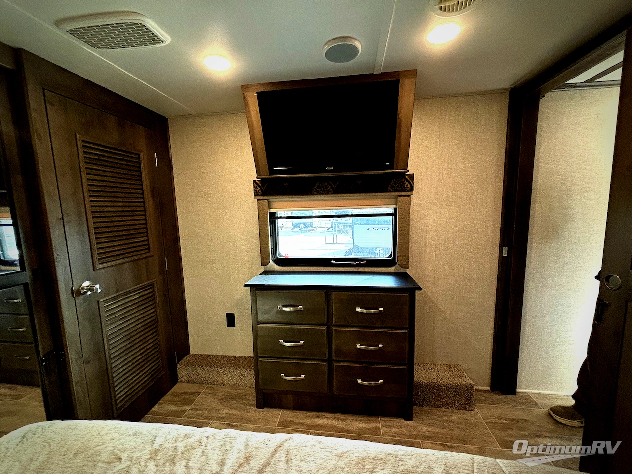 2019 Keystone Montana 3130RE Photo 14