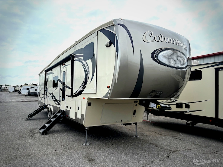 2018 Palomino Columbus 1492 386FK RV Photo 1