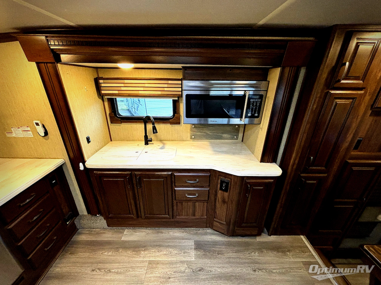 2018 Palomino Columbus 1492 386FK Photo 10