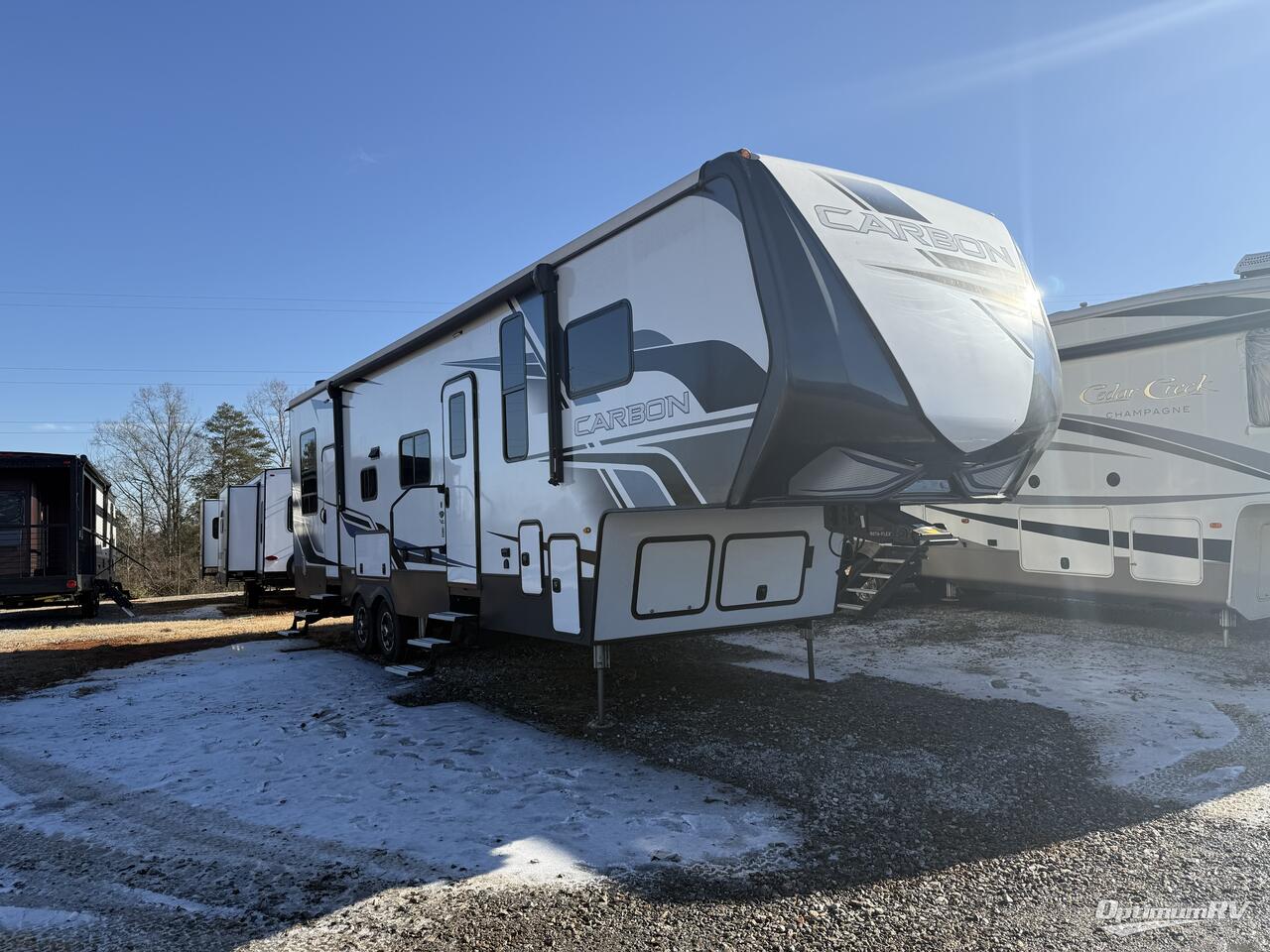 2022 Keystone Carbon 338 Photo 1