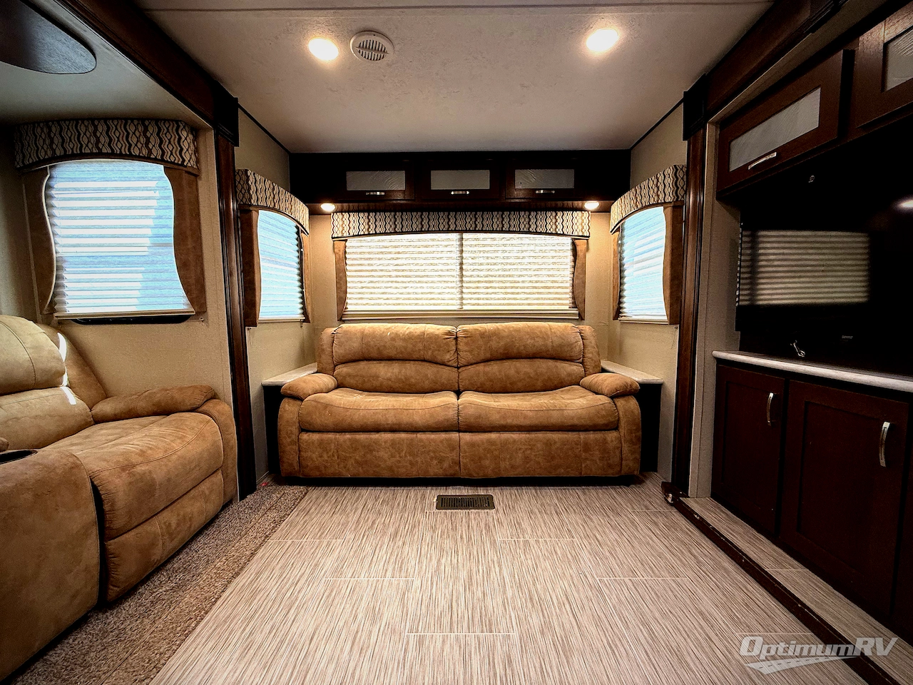 2018 Forest River Wildcat 312RLI Photo 16