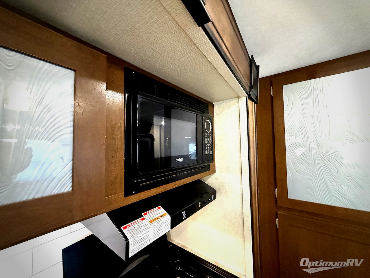 2018 Forest River Wildcat 312RLI Photo 21
