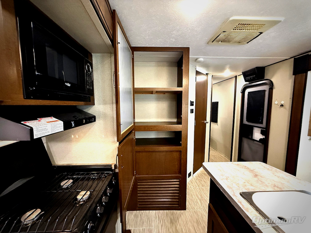 2018 Forest River Wildcat 312RLI Photo 22