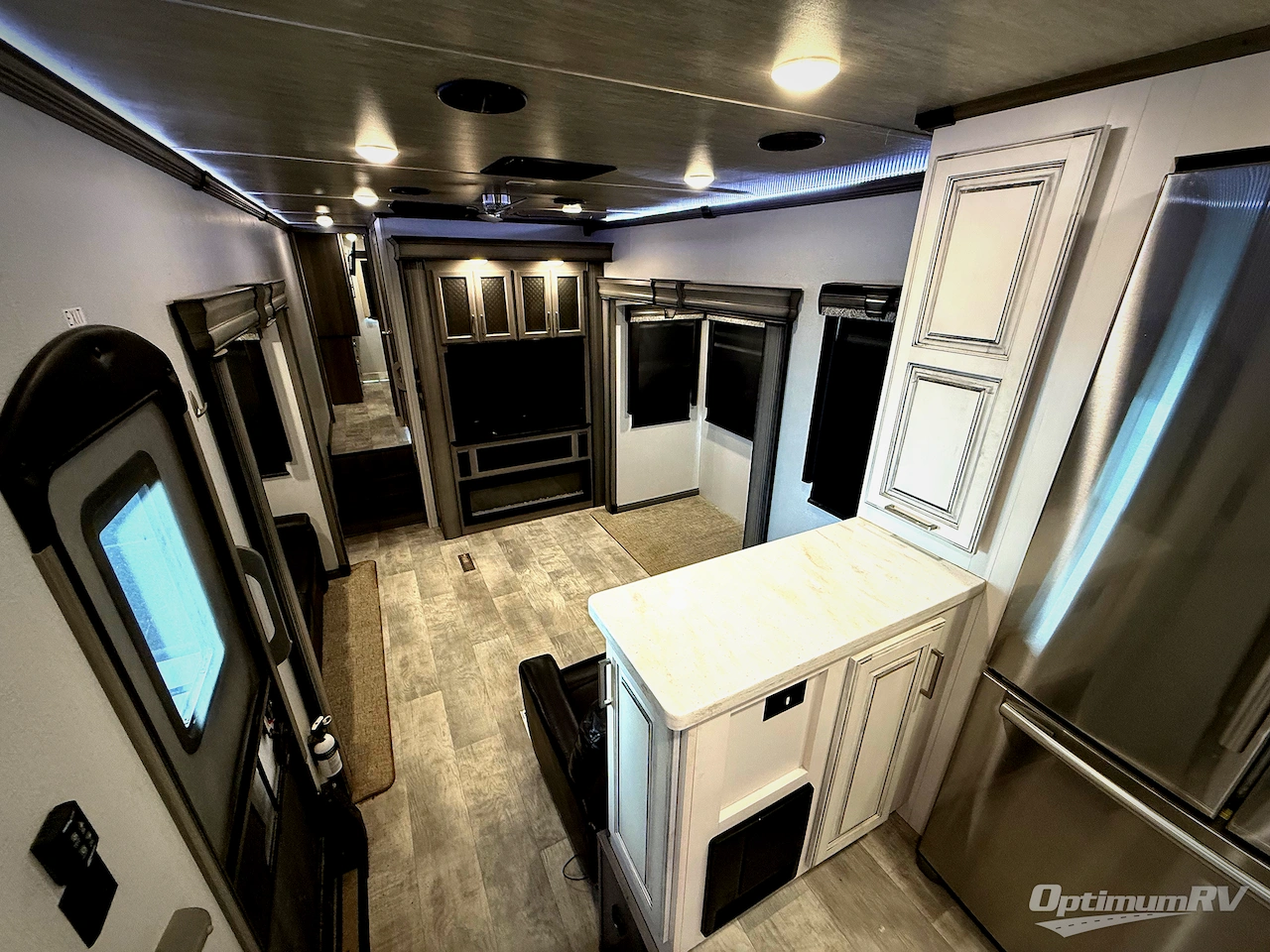 2020 Keystone Montana 3741FK Photo 4