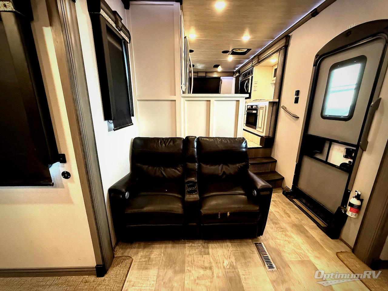 2020 Keystone Montana 3741FK Photo 7