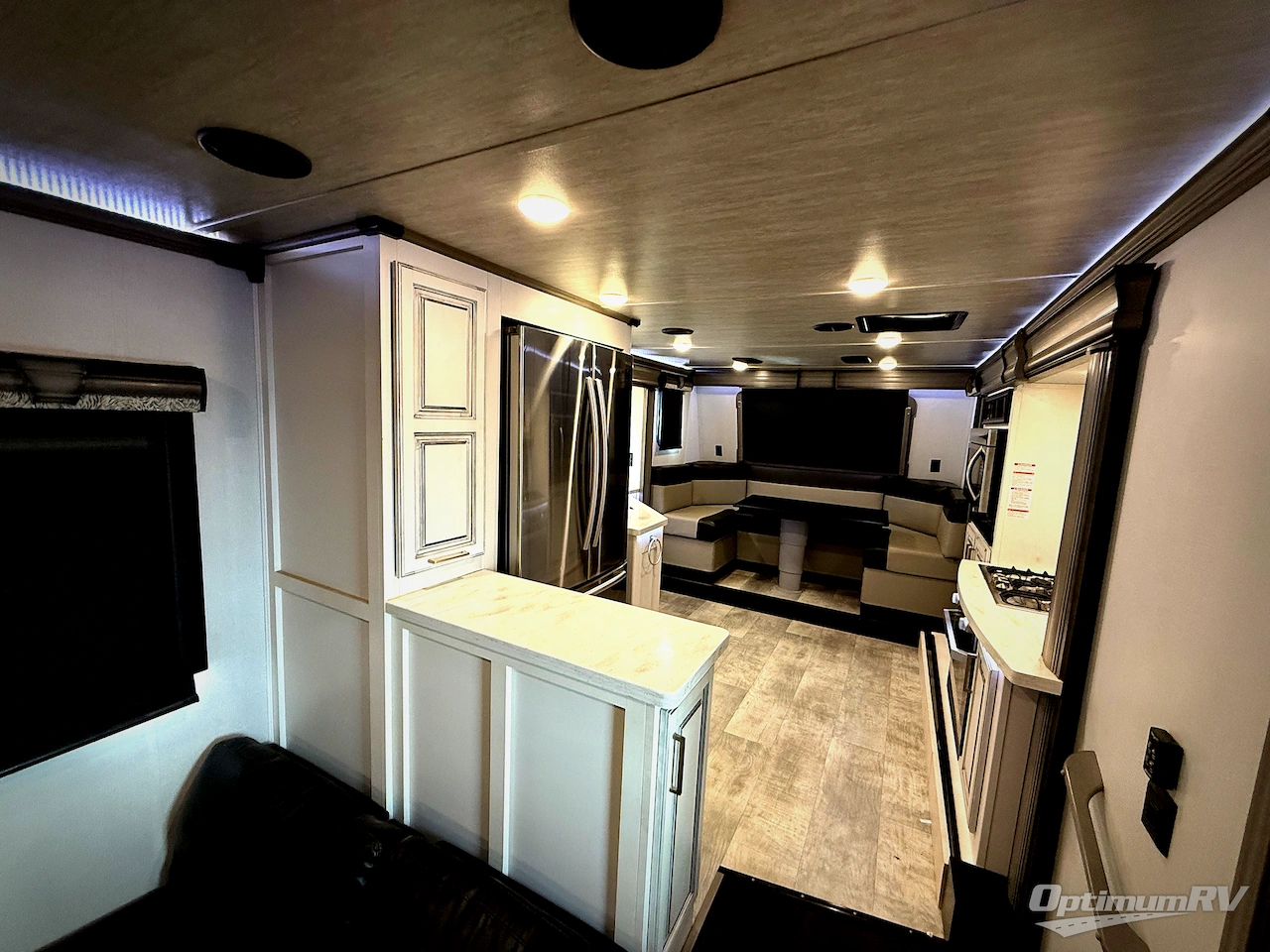 2020 Keystone Montana 3741FK Photo 10