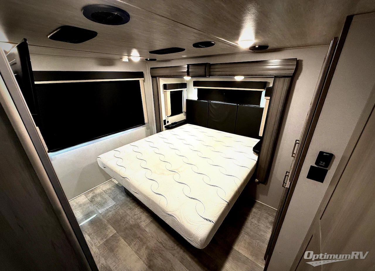 2020 Keystone Montana 3741FK Photo 24