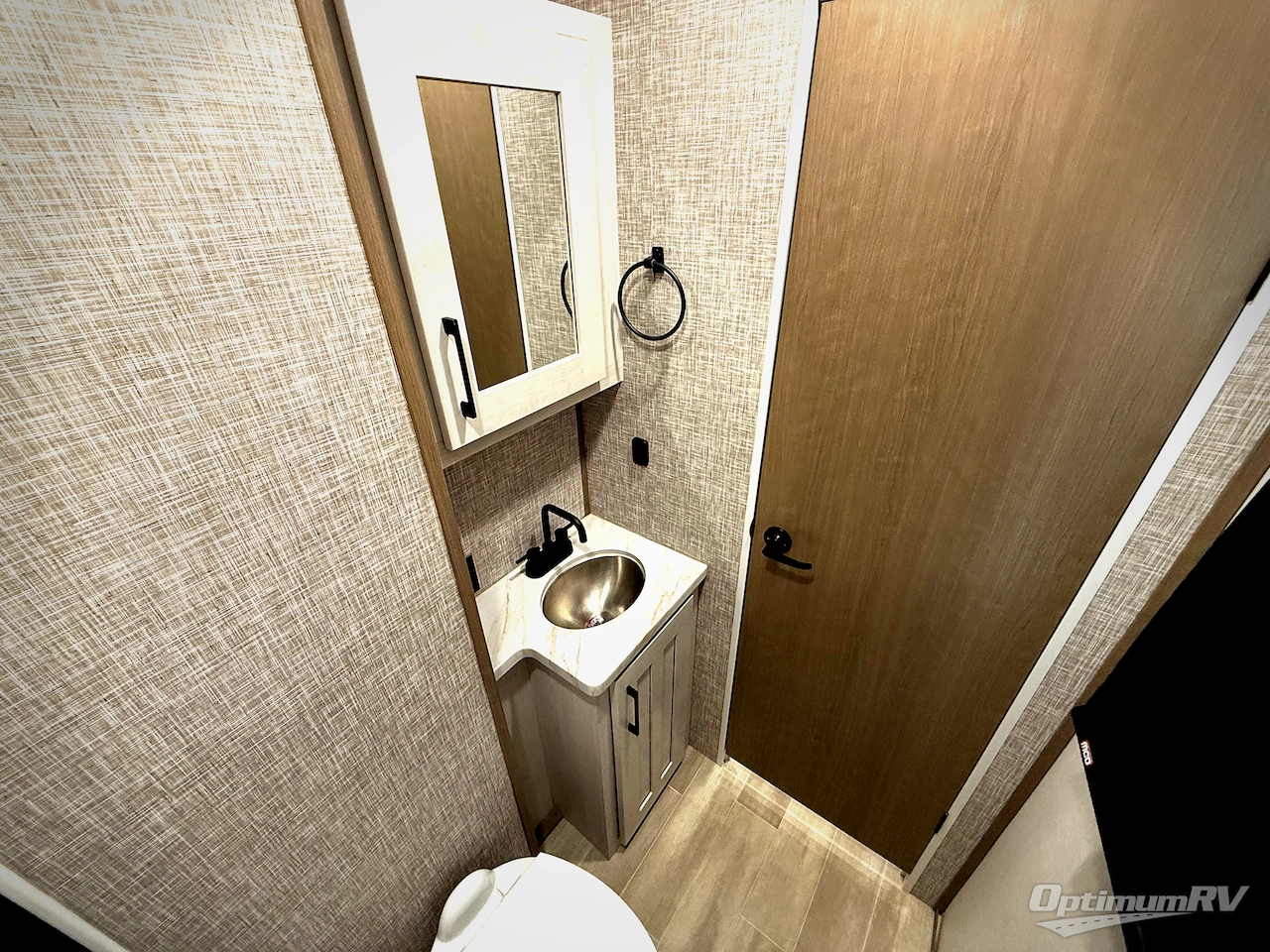 2024 KZ Durango D348BHF Photo 15