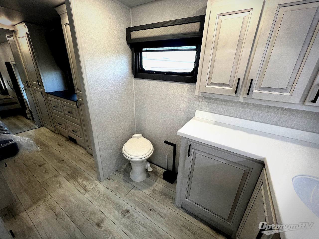 2025 East To West Ahara 380FL Photo 23