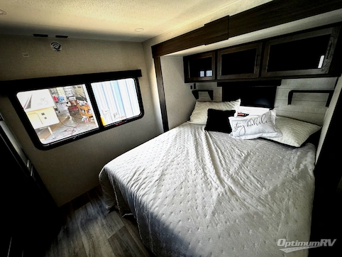 2026 Venture SportTrek Touring Edition STT333VFK RV Photo 4