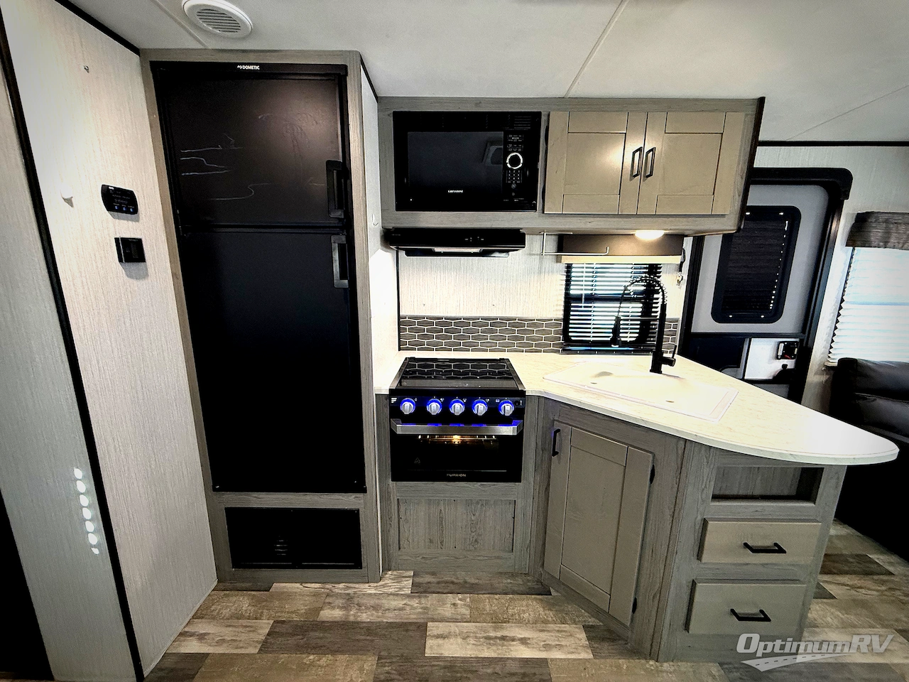 2020 Heartland Mallard 27 Photo 9