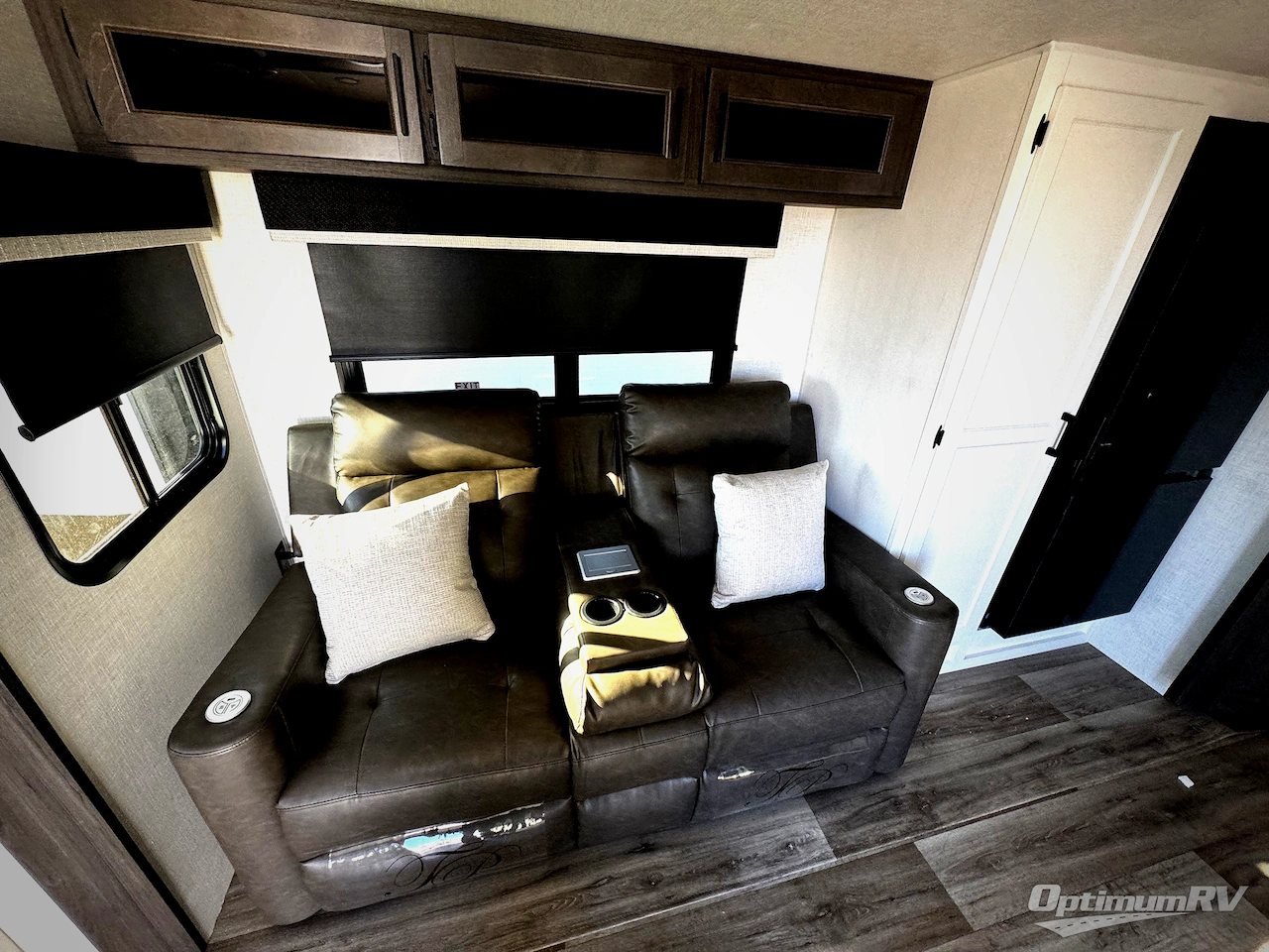 2026 Venture SportTrek Touring Edition STT302VRD Photo 5