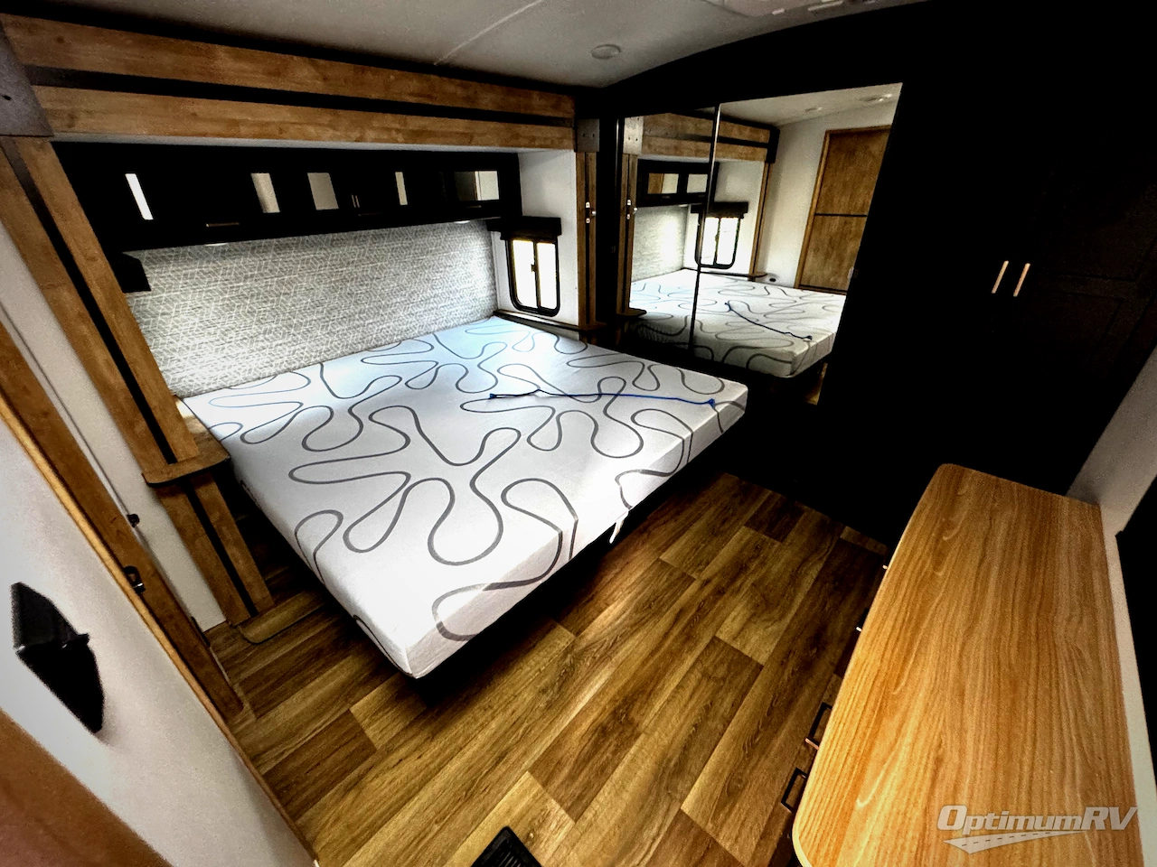 2023 Keystone Outback 328RL Photo 7