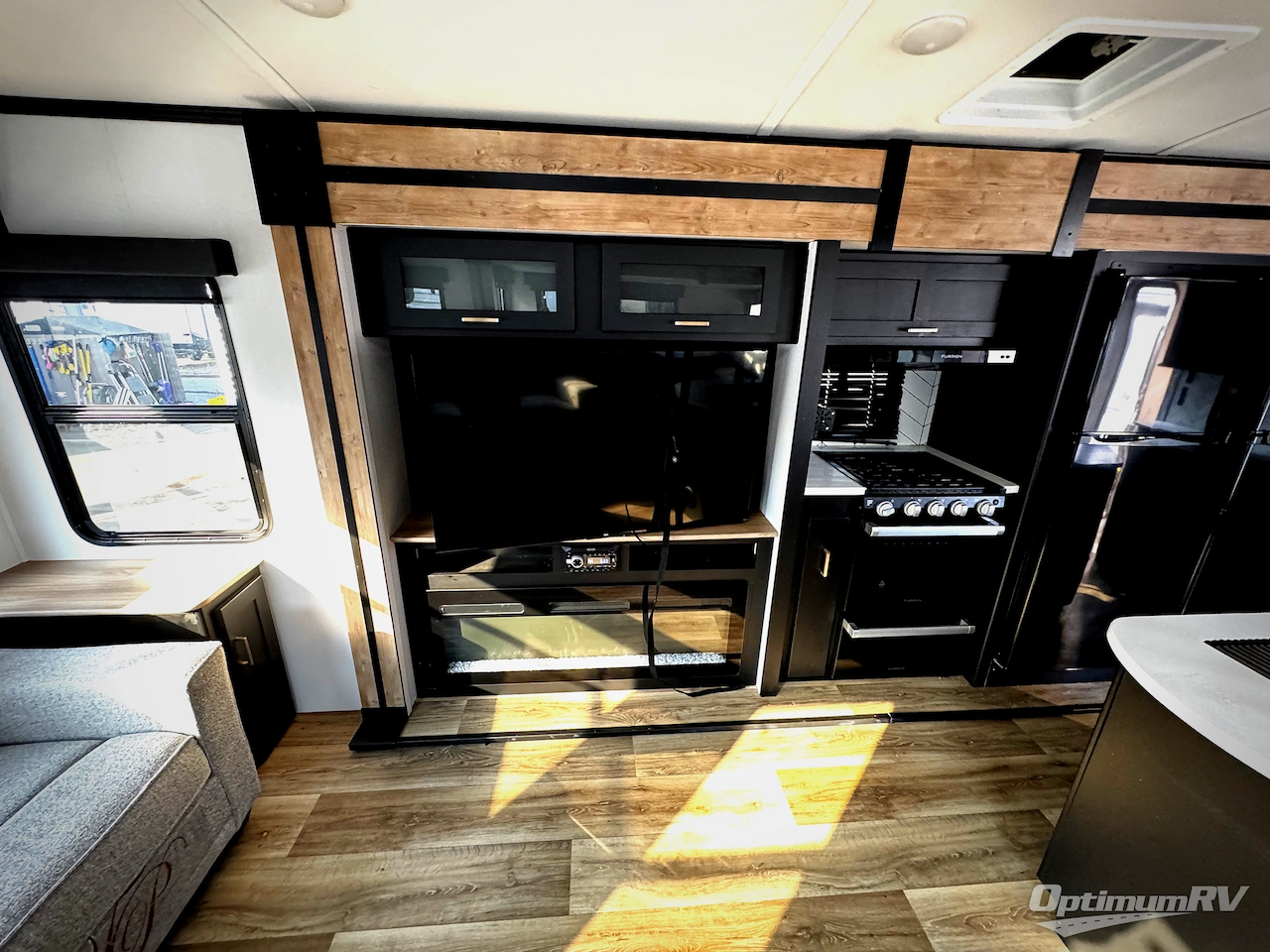 2023 Keystone Outback 328RL Photo 14