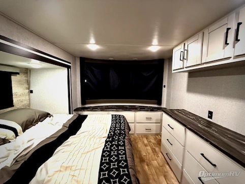2024 CrossRoads Hampton HP375DBL RV Photo 3
