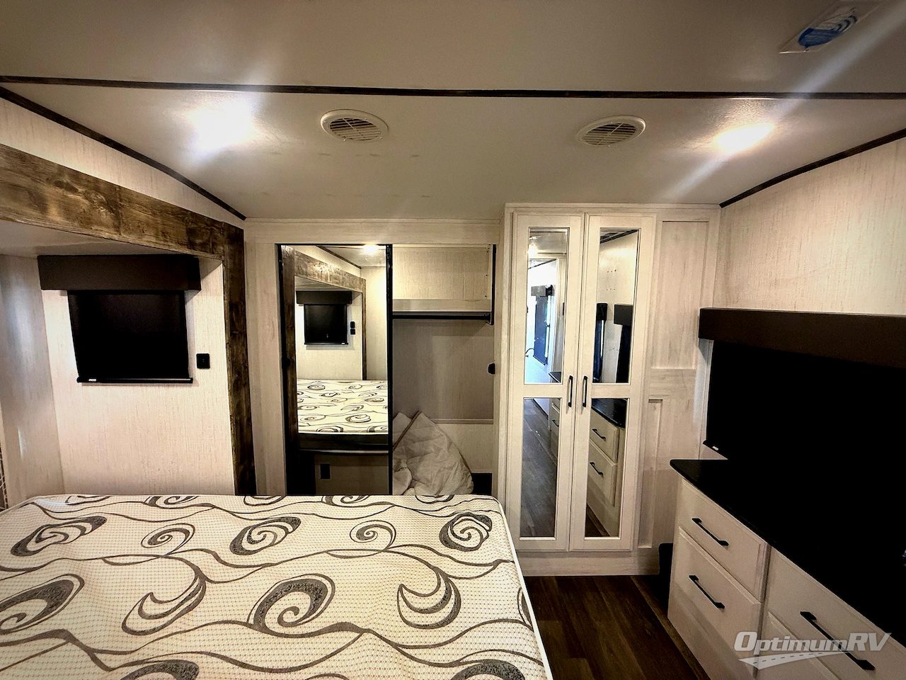 2021 Heartland Bighorn Traveler 39RK Photo 11