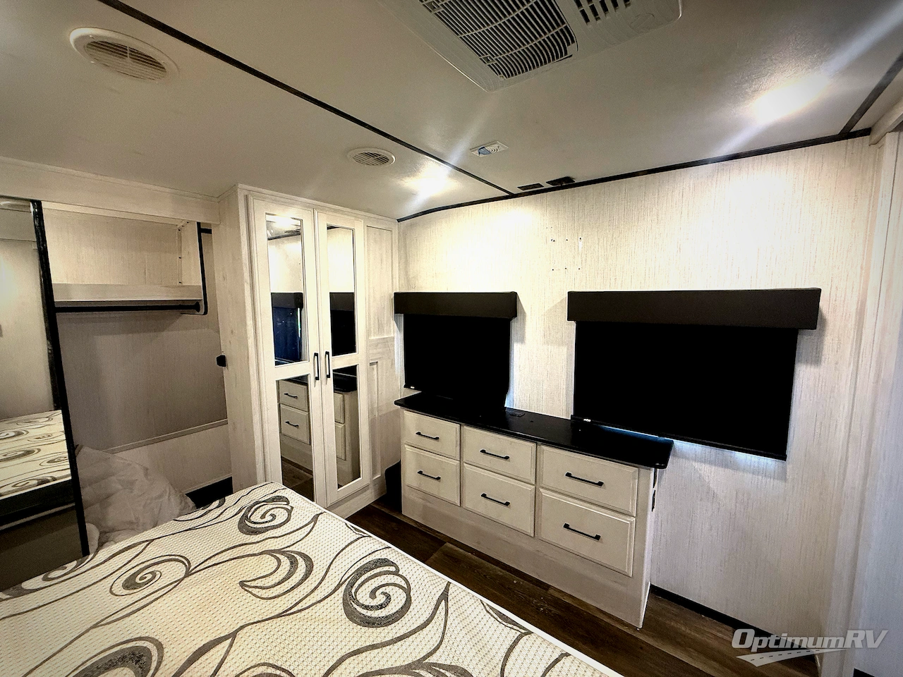 2021 Heartland Bighorn Traveler 39RK Photo 12