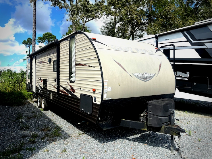 2017 Forest River Cherokee Grey Wolf 26CKSE RV Photo 1