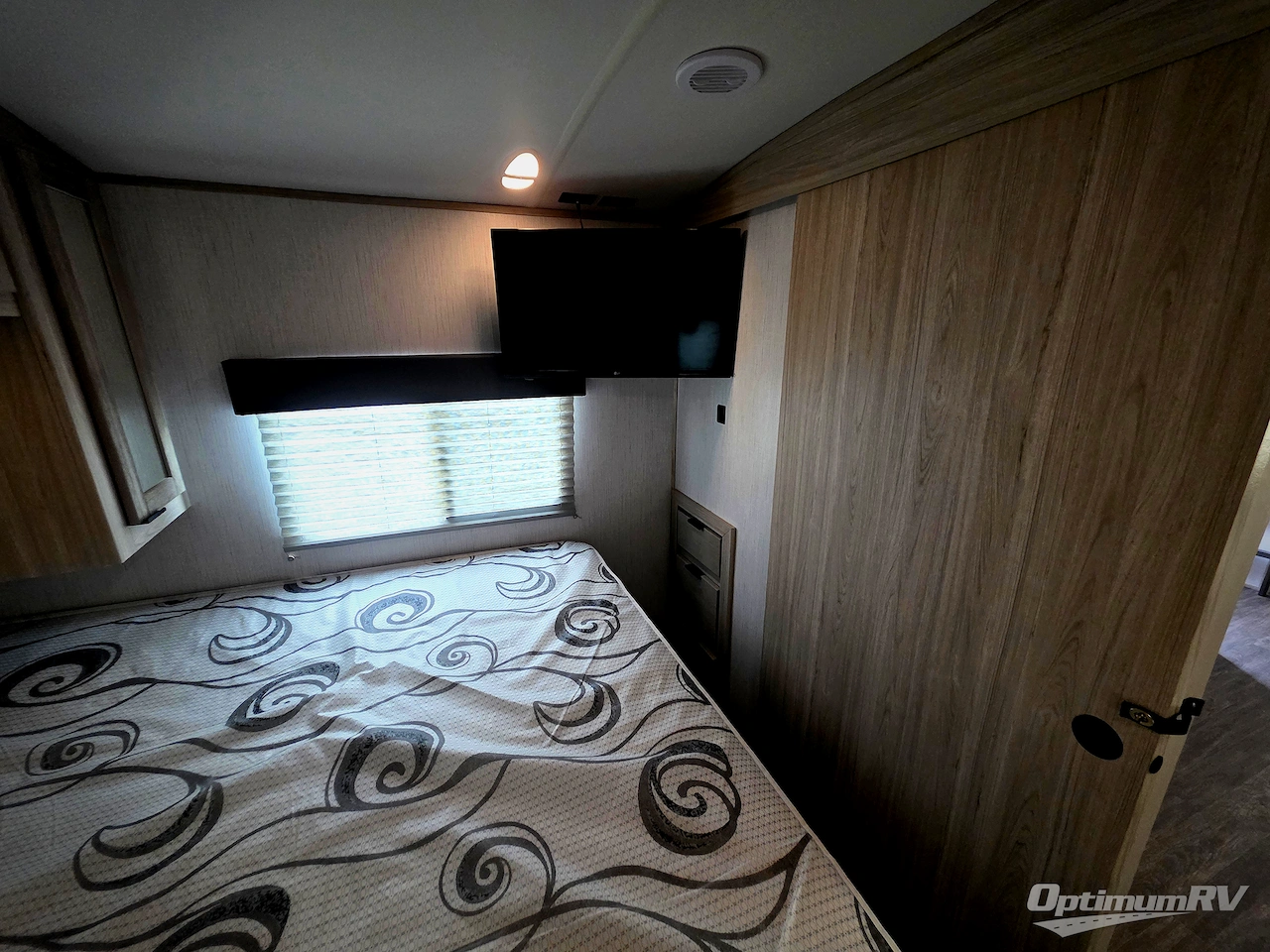 2022 Cruiser Shadow Cruiser 258BHS Photo 9