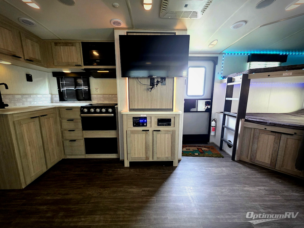 2022 Cruiser Shadow Cruiser 258BHS Photo 12