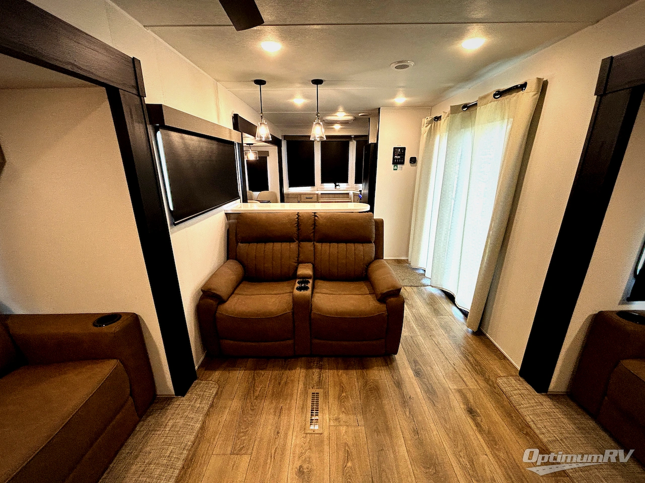 2027 Forest River Puma Vista 39FKL Photo 5