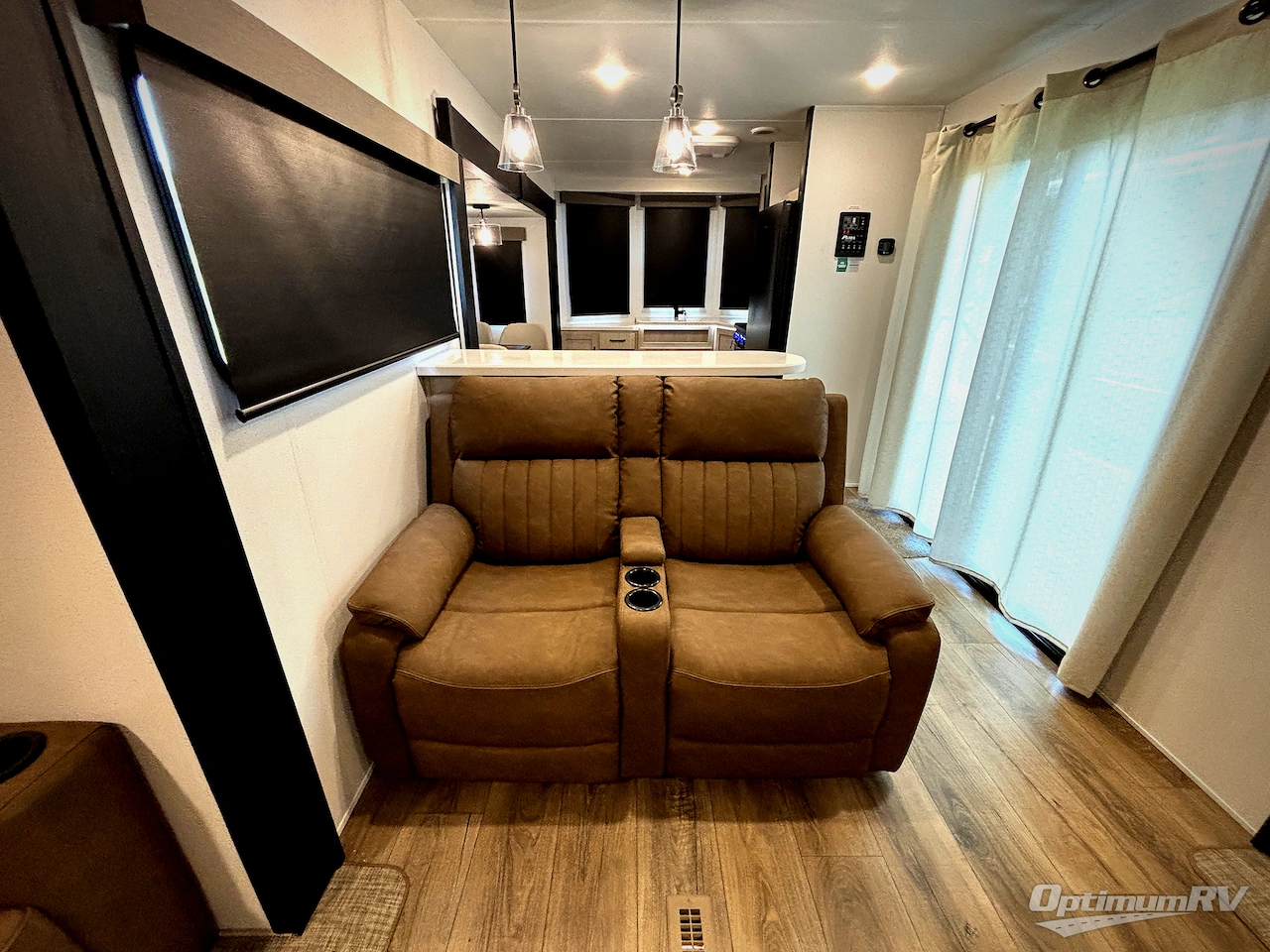 2027 Forest River Puma Vista 39FKL Photo 11