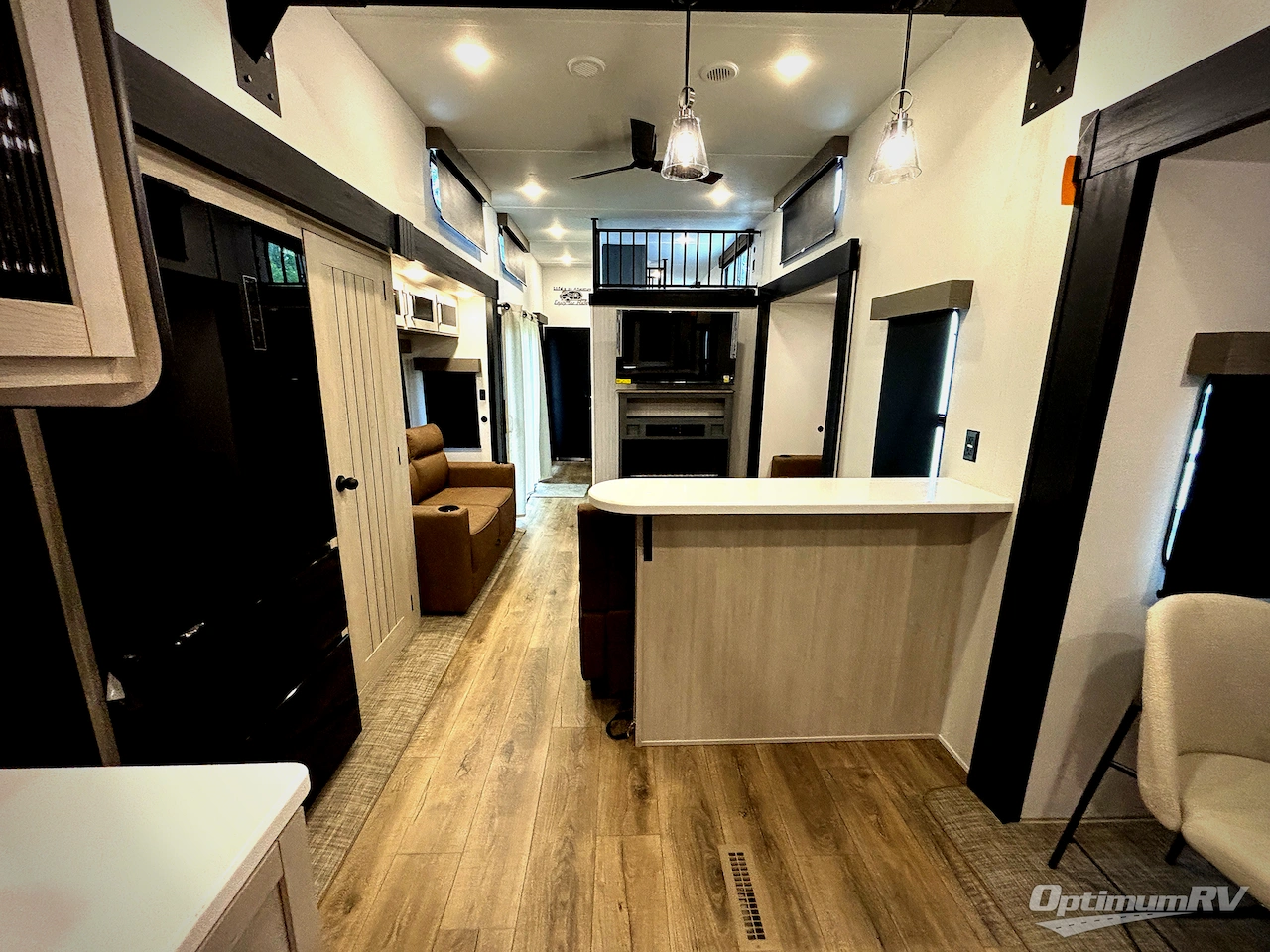 2027 Forest River Puma Vista 403LFT Photo 4