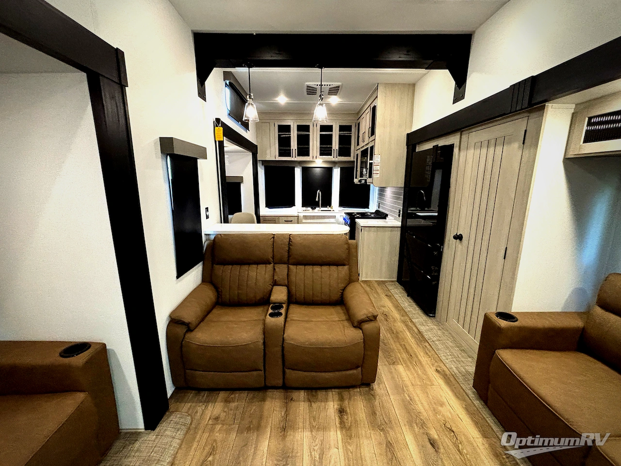 2027 Forest River Puma Vista 403LFT Photo 5