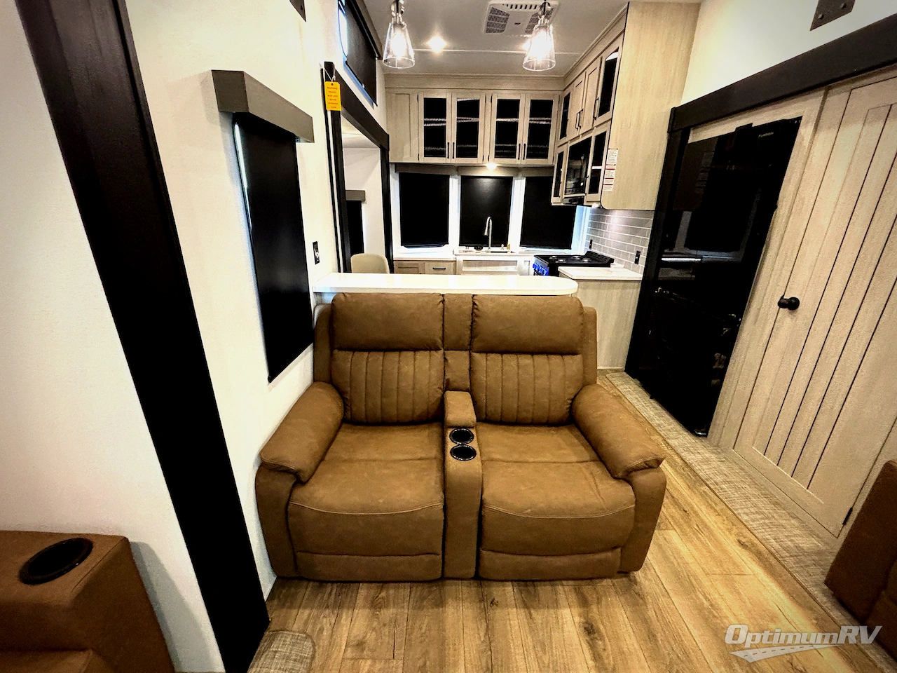 2027 Forest River Puma Vista 403LFT Photo 12