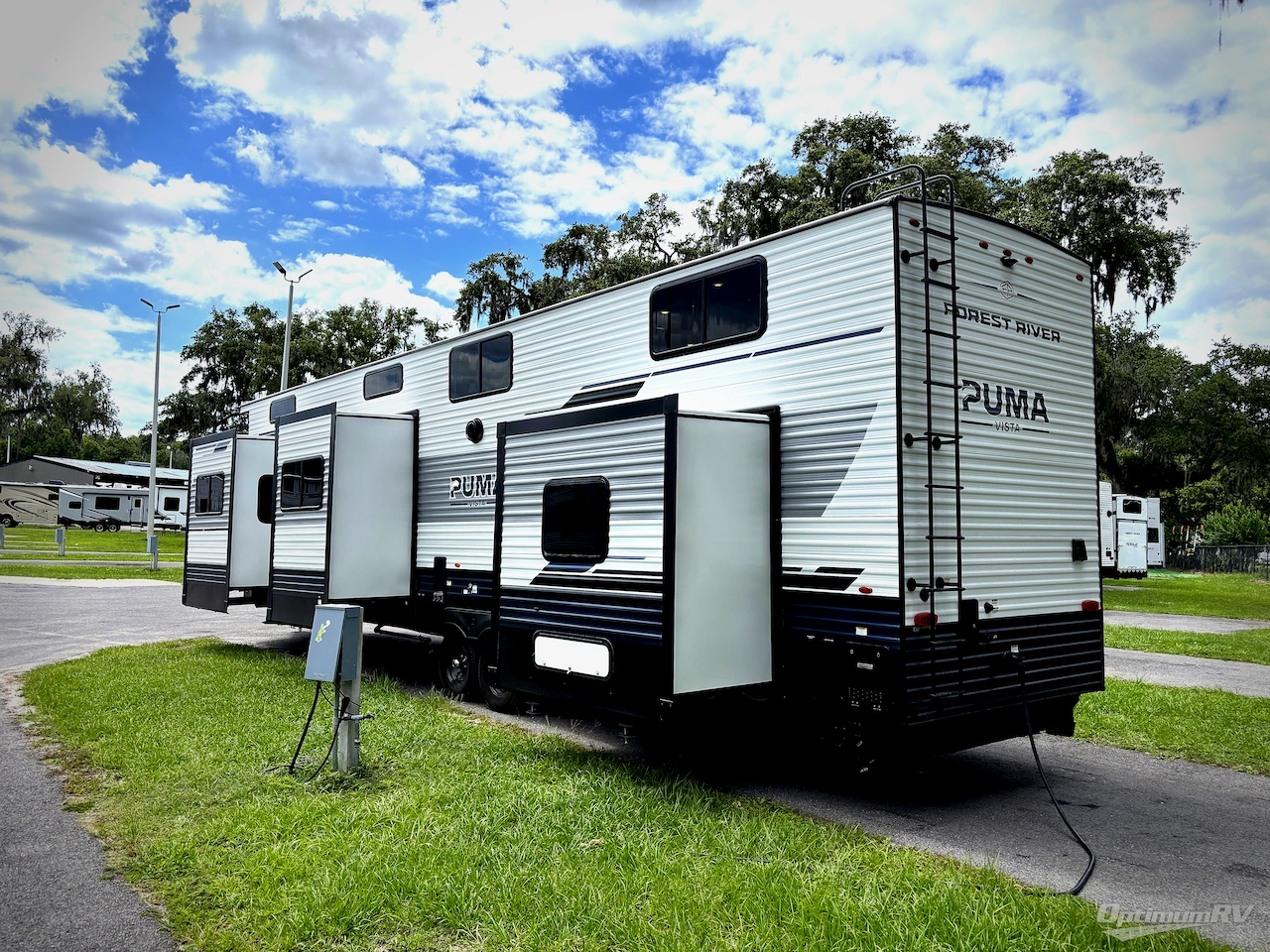 2027 Forest River Puma Vista 403LFT Photo 3