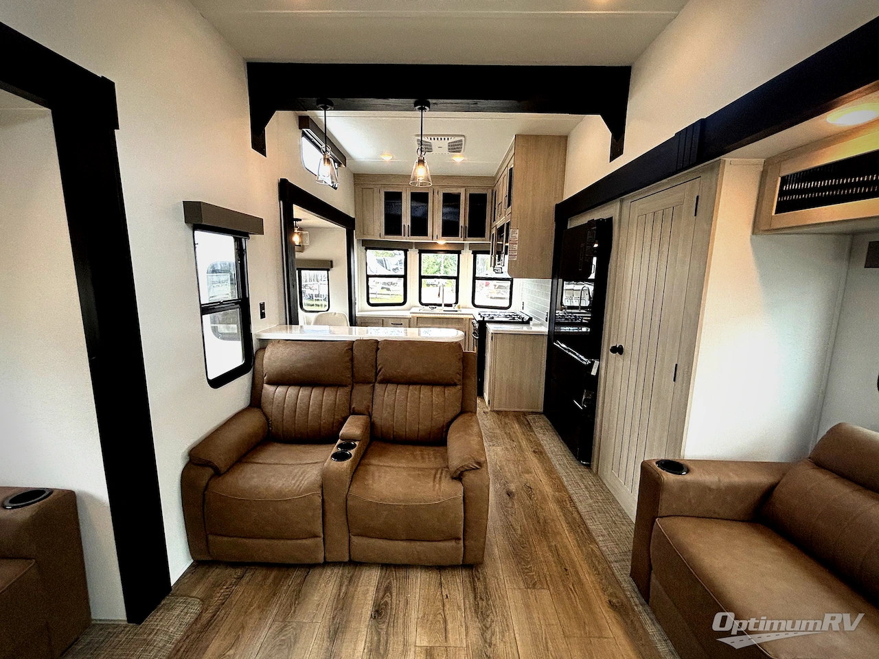 2027 Forest River Puma Vista 403LFT Photo 5