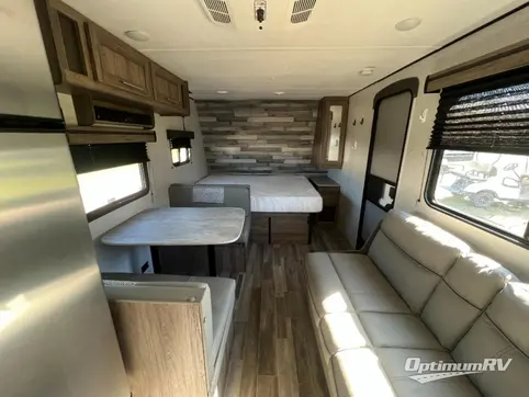 2022 CrossRoads Zinger Lite ZR18RK RV Photo 2