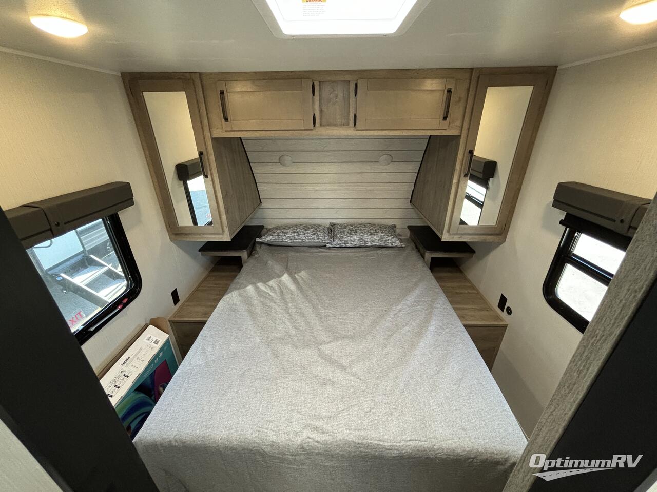 2024 Palomino Puma 28BHFQ Photo 9
