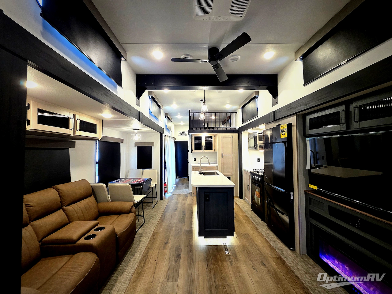 2027 Forest River Puma Vista 402LFT Photo 5