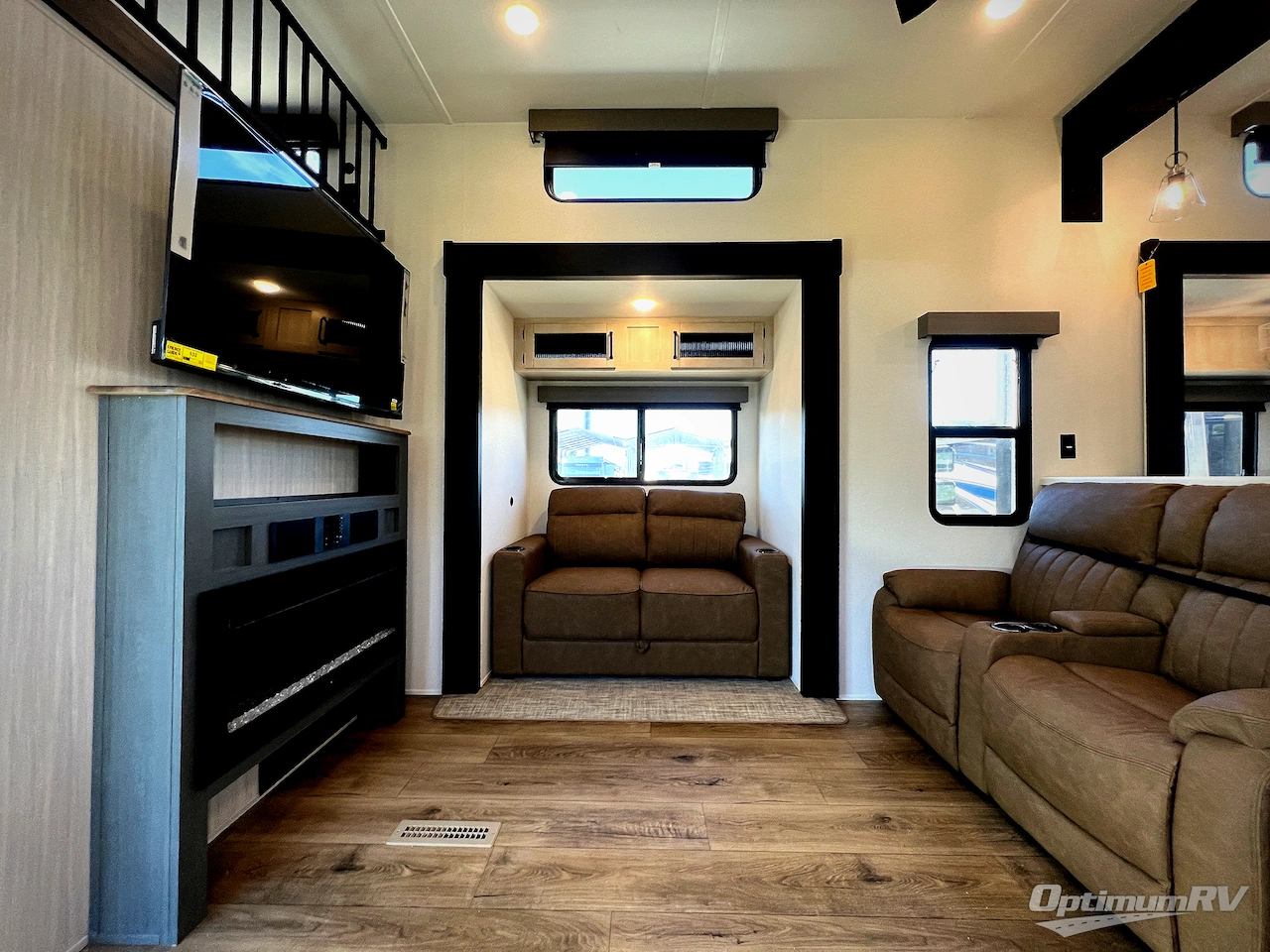 2027 Forest River Puma Vista 403LFT Photo 5