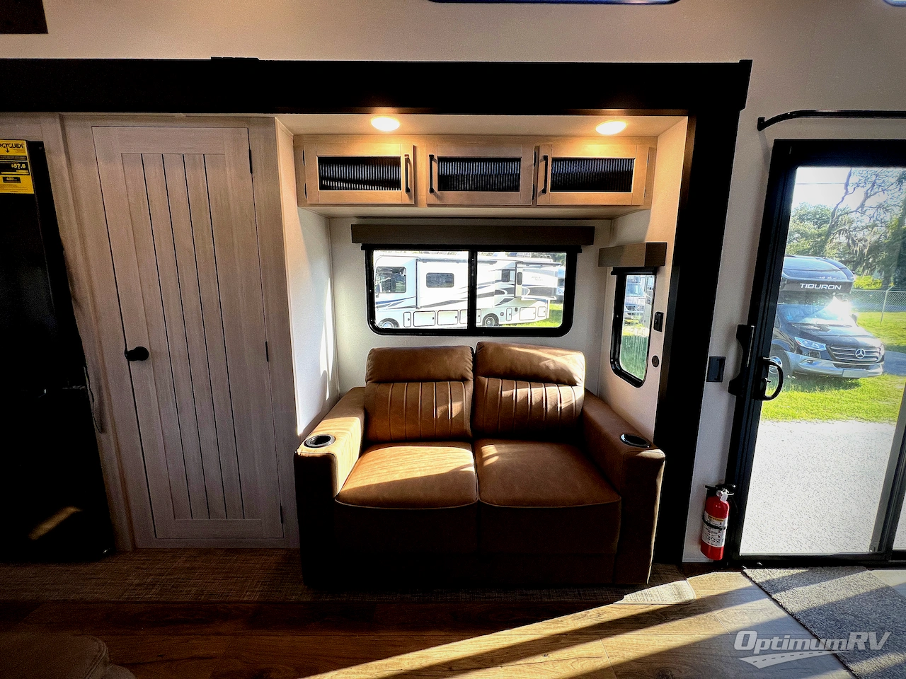 2027 Forest River Puma Vista 403LFT Photo 8